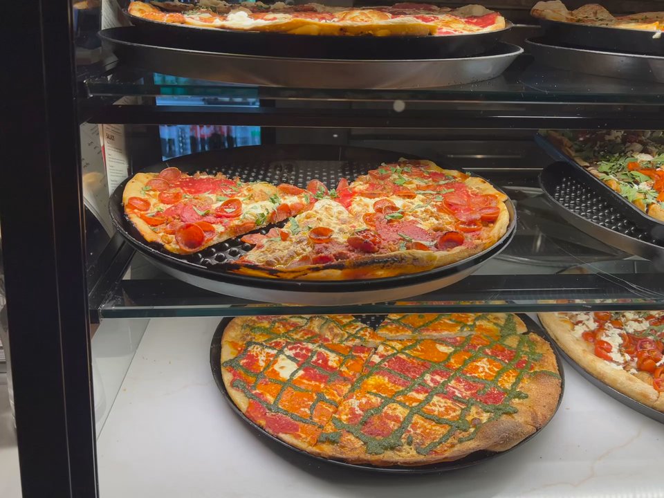The Pizzeria of Smithtown - I can't make up my mind!!! - Pizza Near Me - Smithtown, New York