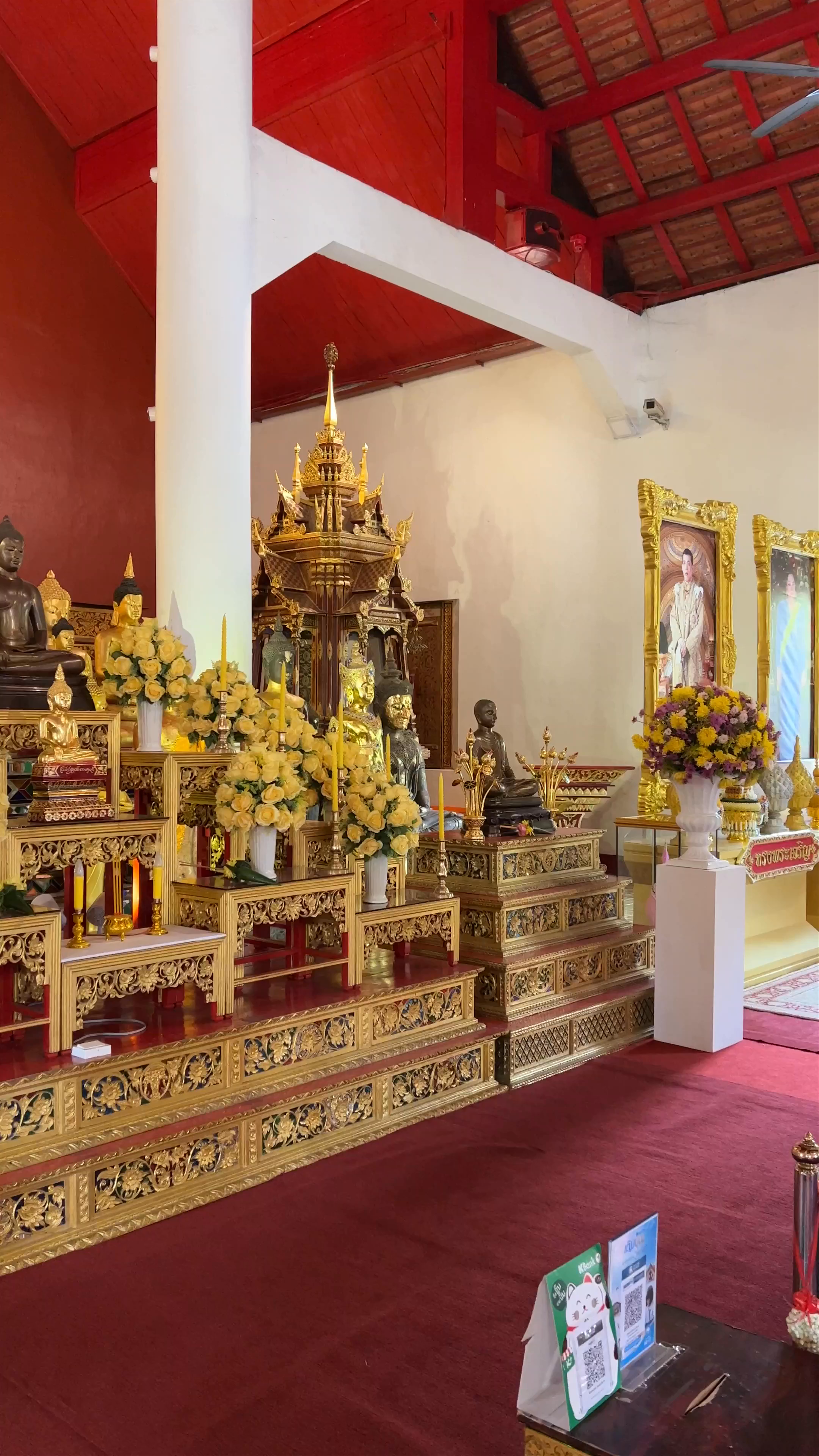 Wat Phra Singh: Majestic Buddhist Temple in Chiang Mai