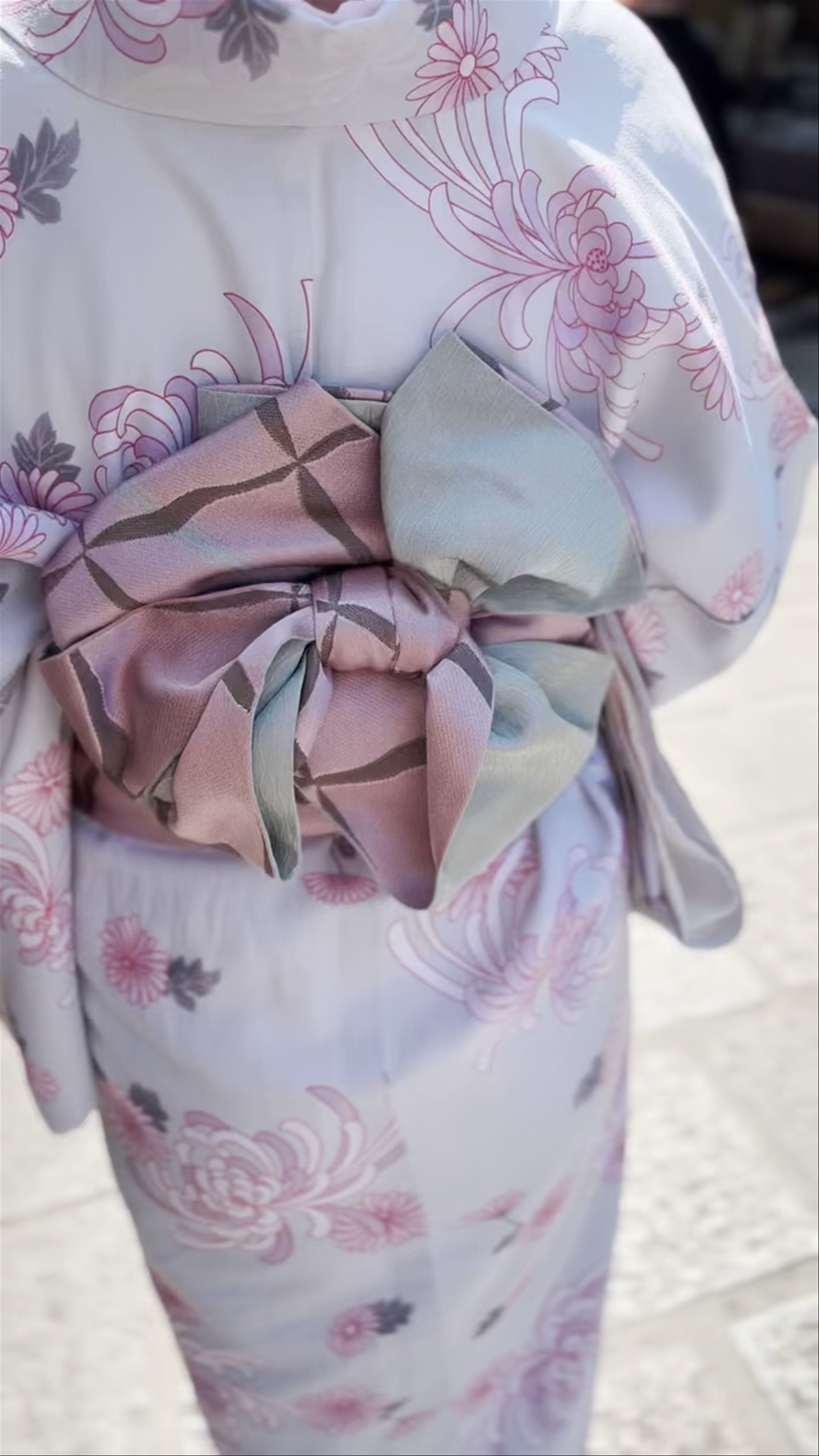 Strolling Through Ninenzaka: Kyoto's Timeless Charm in Kimono