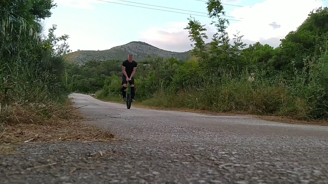riu set: 270 - 180 on tire - 180 to footjam - 90 down