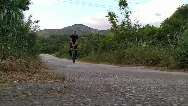 riu set: 270 - 180 on tire - 180 to footjam - 90 down
