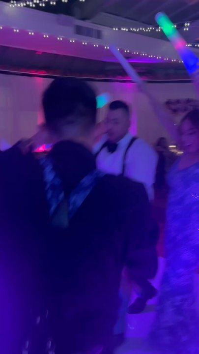 DJ VinylRiche - Dance floor - DJs Near Me