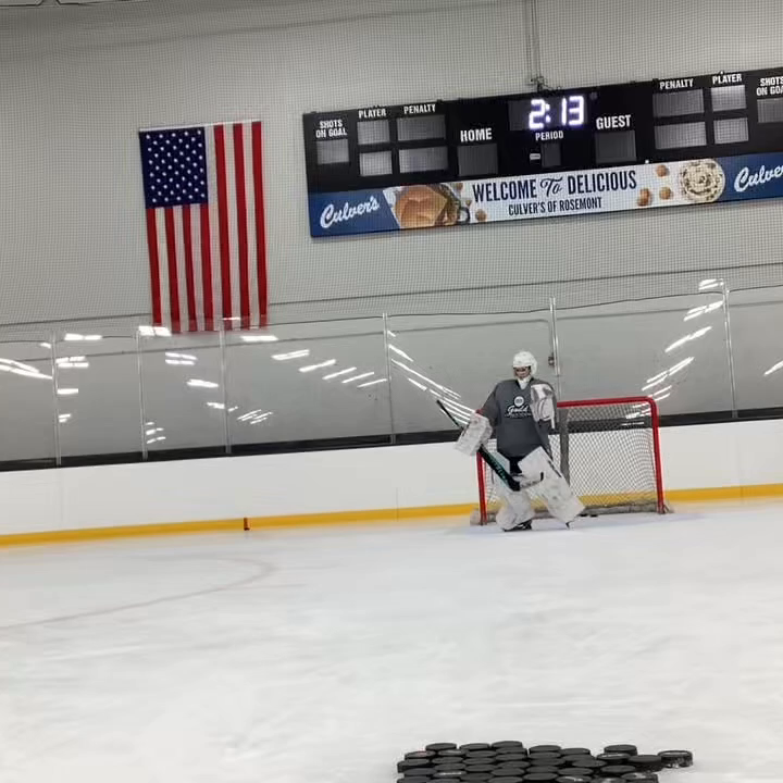 Alex Cichosz vs. Pro Shooters: Breakaway Training Highlights