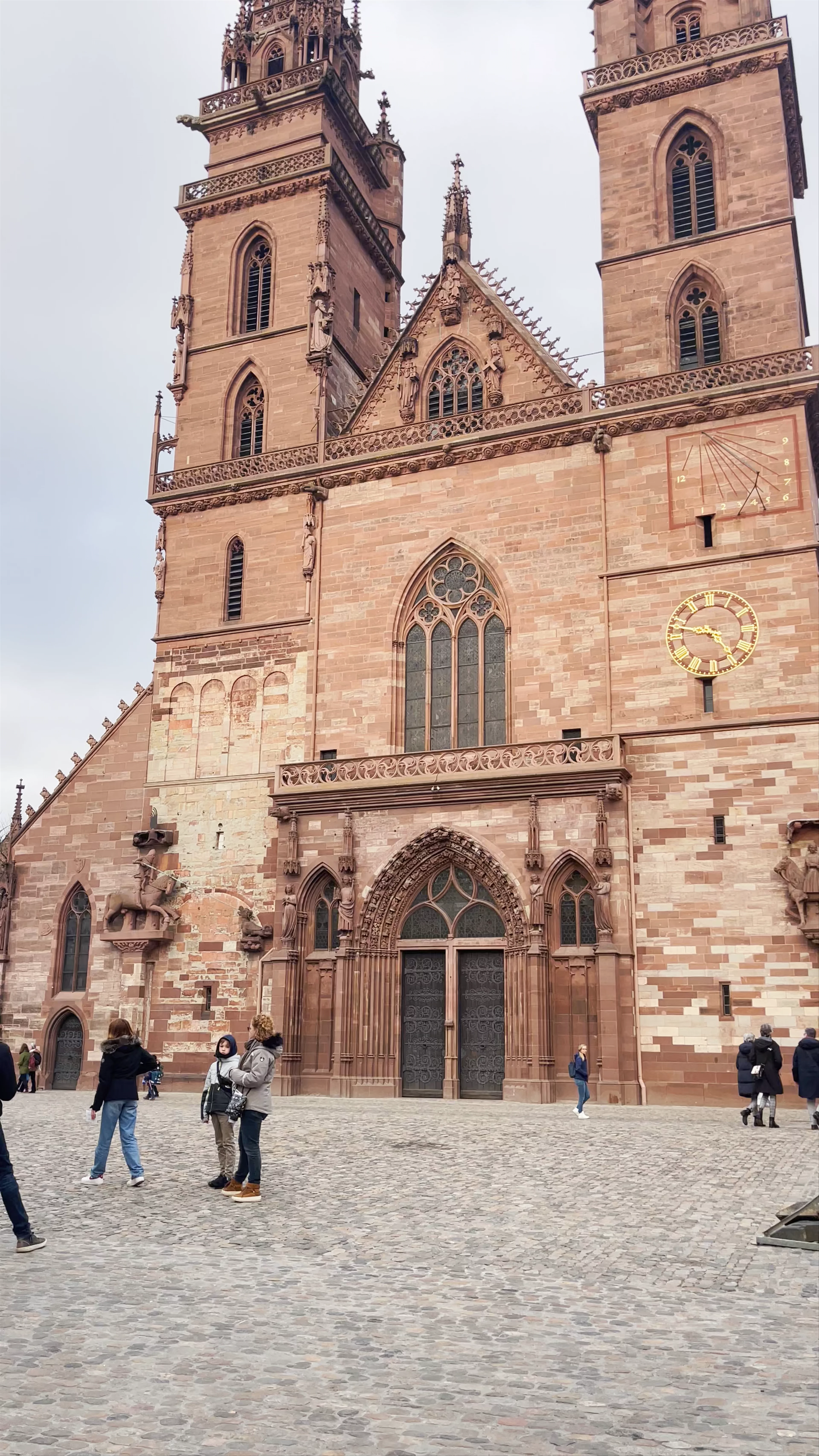 Basler Münster, Münsterplatz