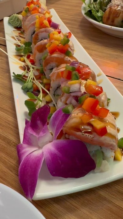 Sushi Daruma Ya - Red mango - Sushi Bars Near Me - Kent, Washington