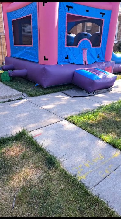 Brincolines Velazquez - Bounce House Rentals Near Me - Chicago, Illinois