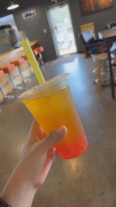 Cuore Coffee - Mango black tea with popping pearls - Coffee & Tea Near Me - Leesville, Louisiana