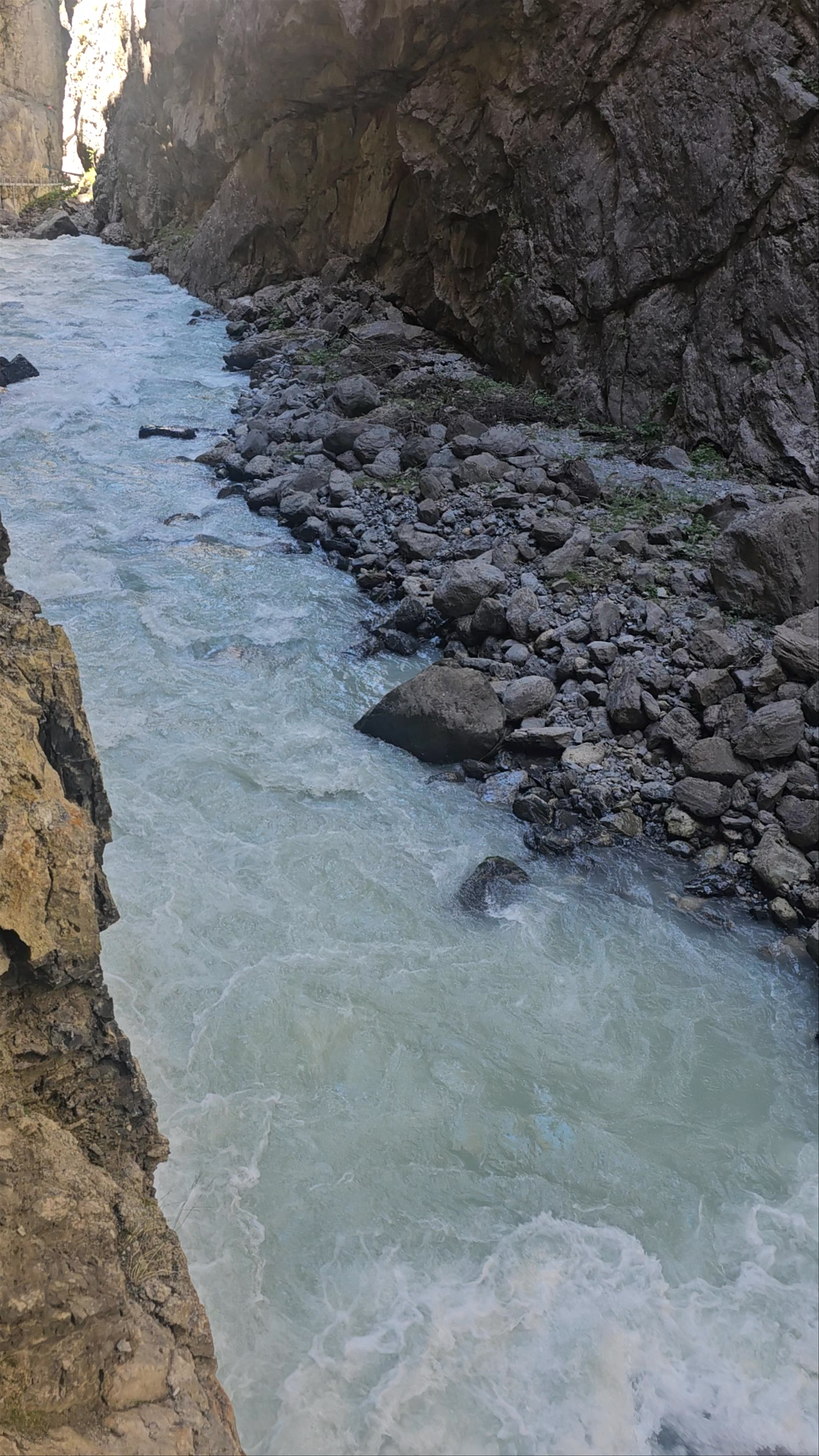 Grindelwald glacier canyon path