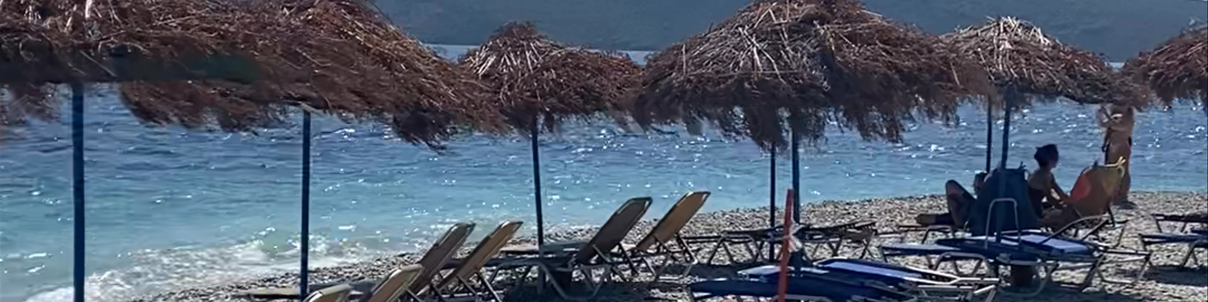 Umbrella and sunbed set