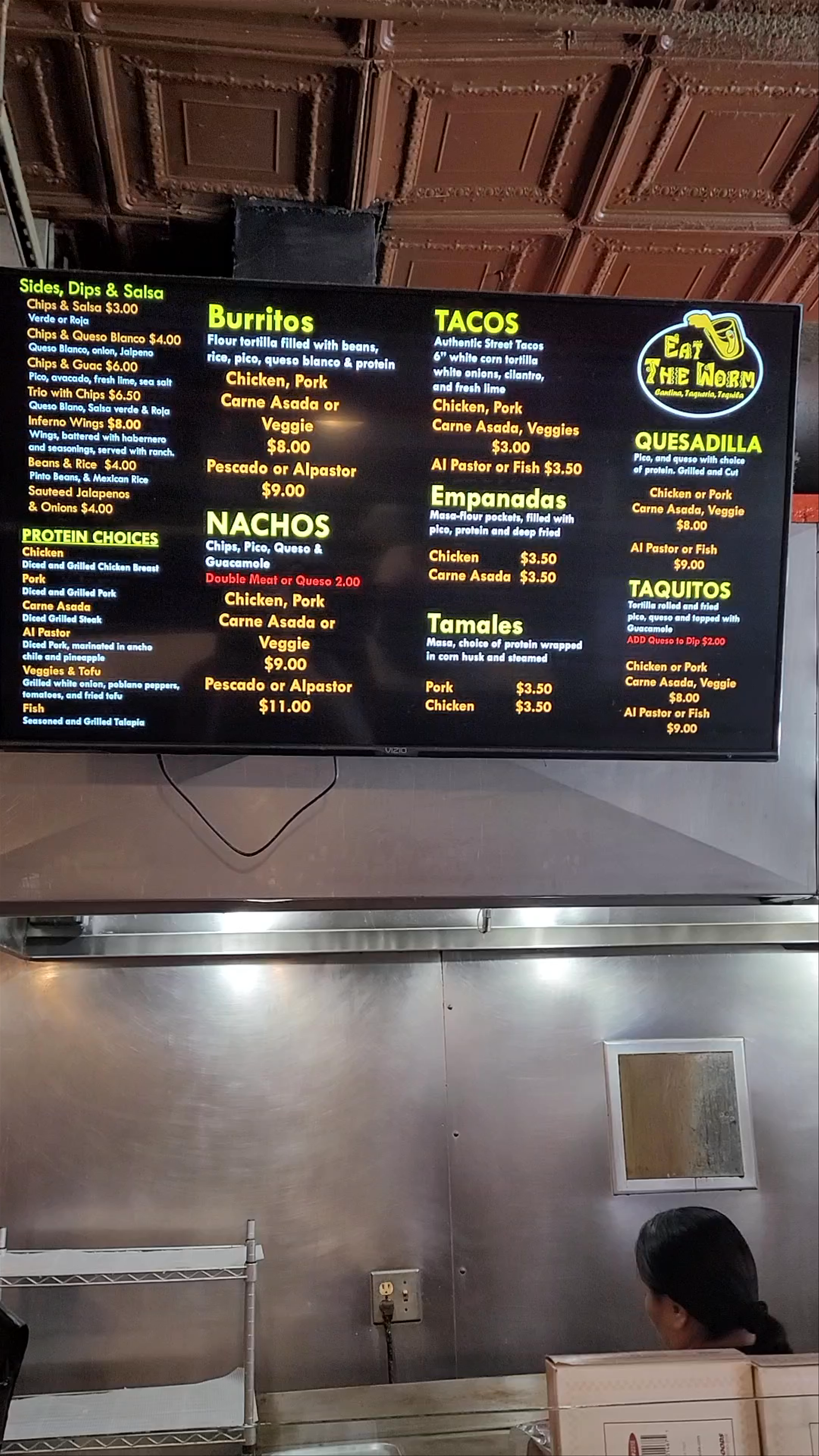 Eat the Worm Bar: Vibrant Nightlife Spot in Omaha