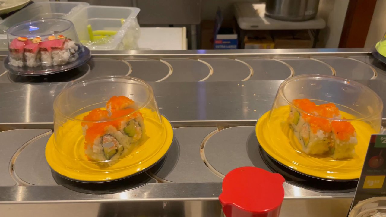 Sushi Hurray - Sushi conveyer belt - Japanese Near Me - West Linn, Oregon