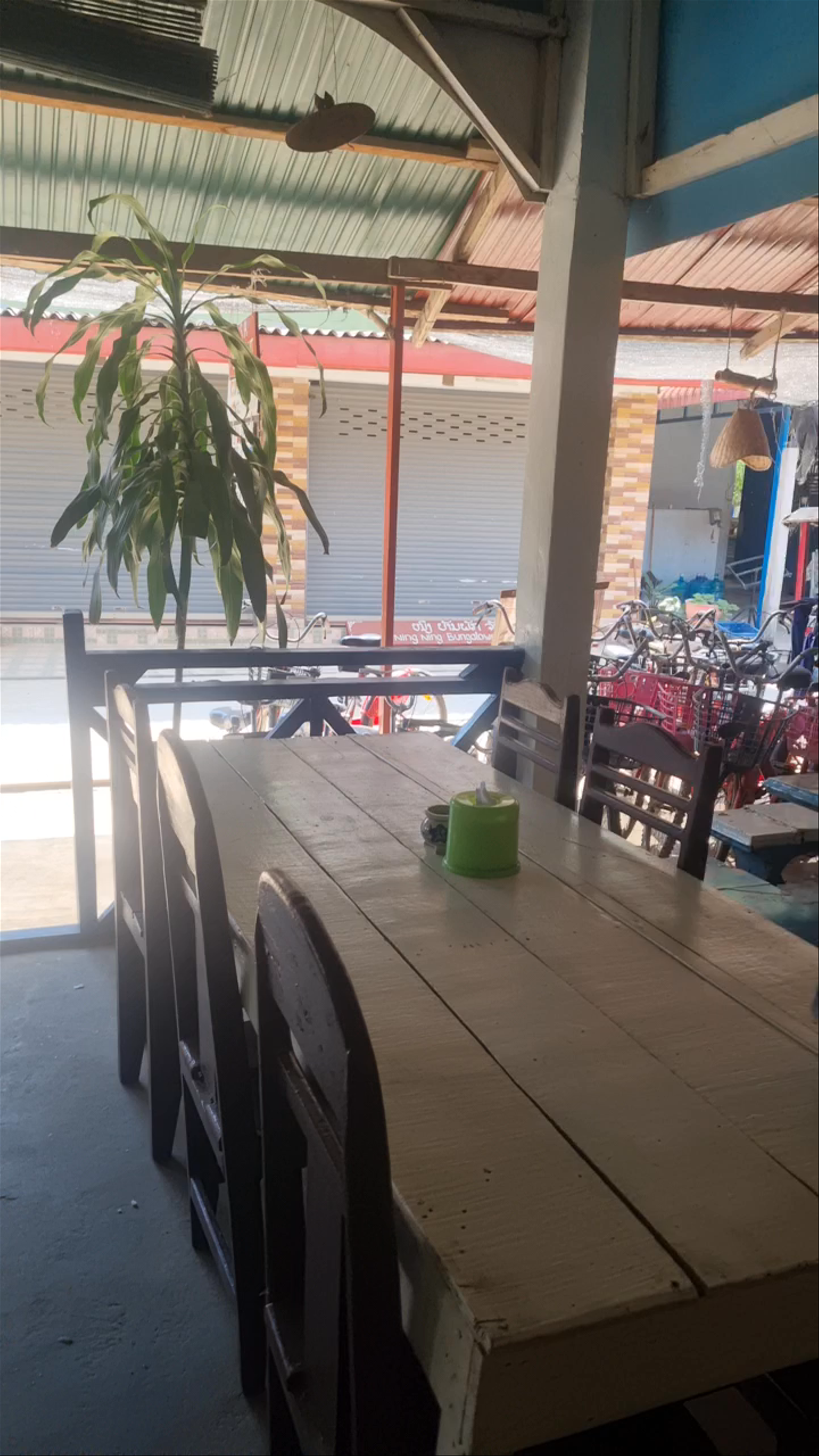 Mama Tanon Guest House & Restaurant