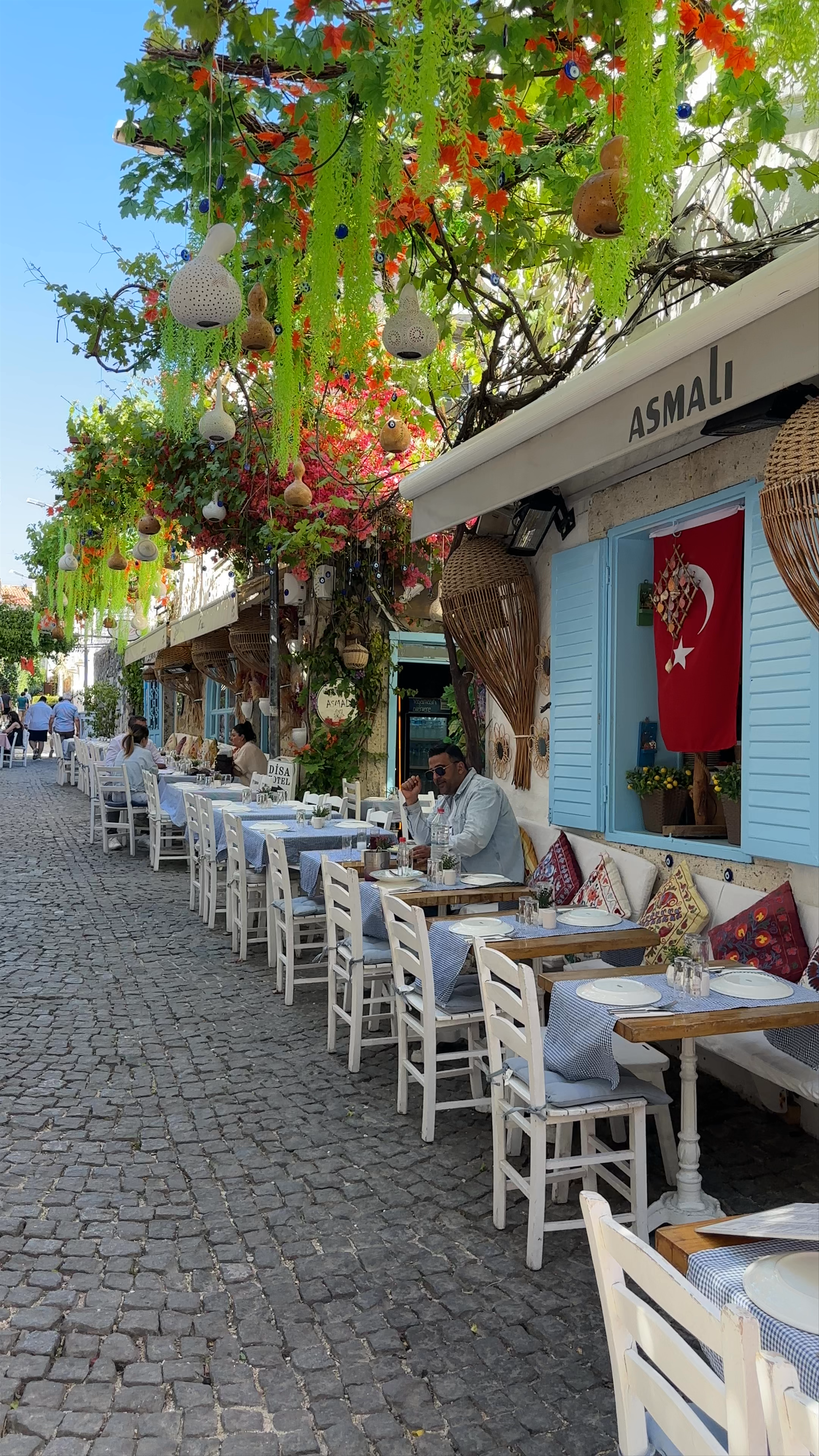 Alaçatı Asmalı Konak Otel.