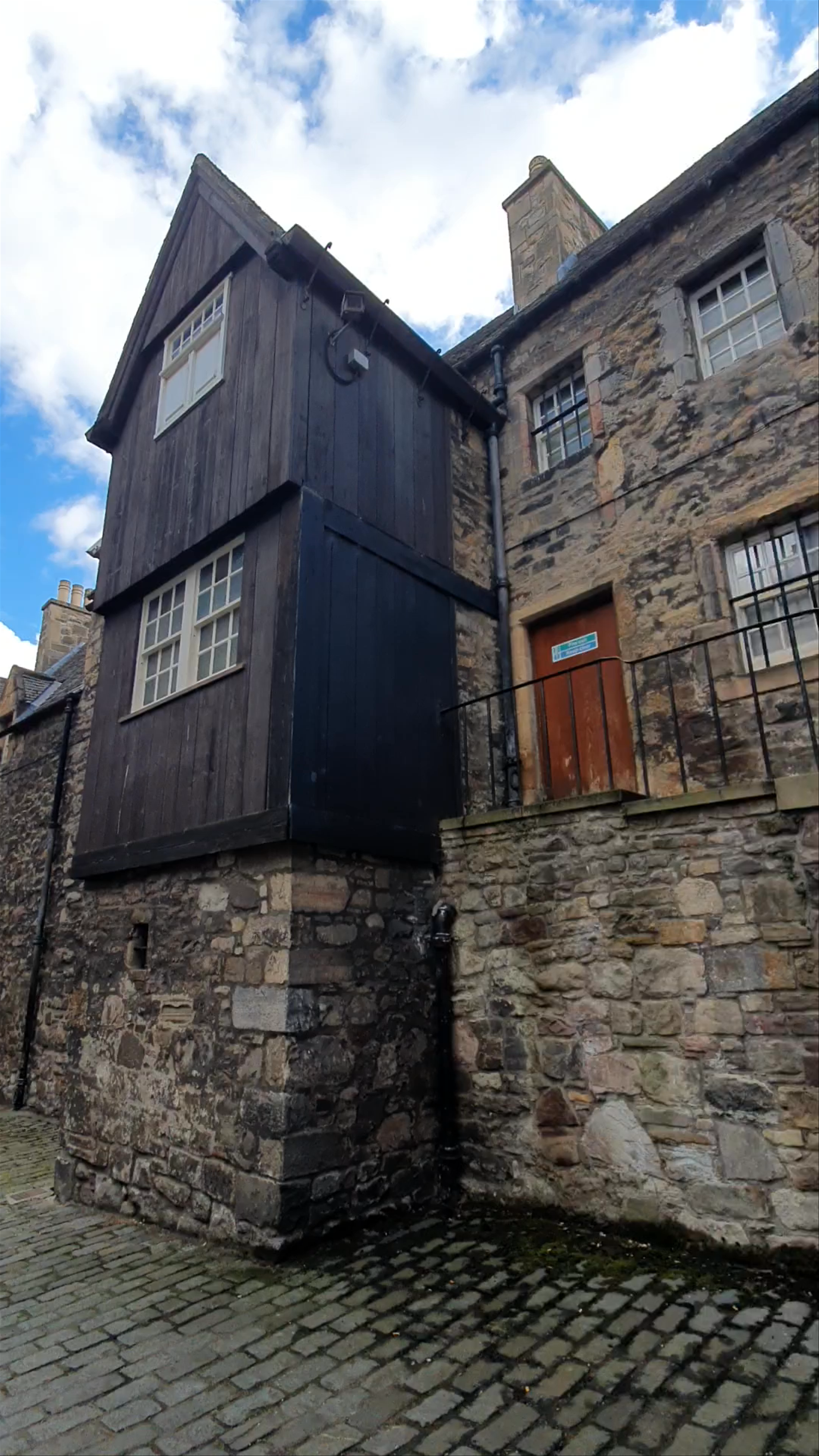 Bakehouse Close: A Journey Through Edinburgh's Historic Alleyways