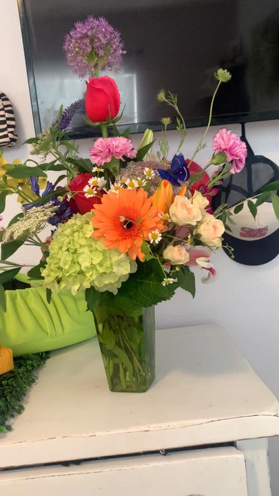 Blooming View - My best friend got these delivered to my house and WOW!!! This is by far one of the best bouquets I have ever gotten. Thank you!!! - Florists Near Me - La Verne, California