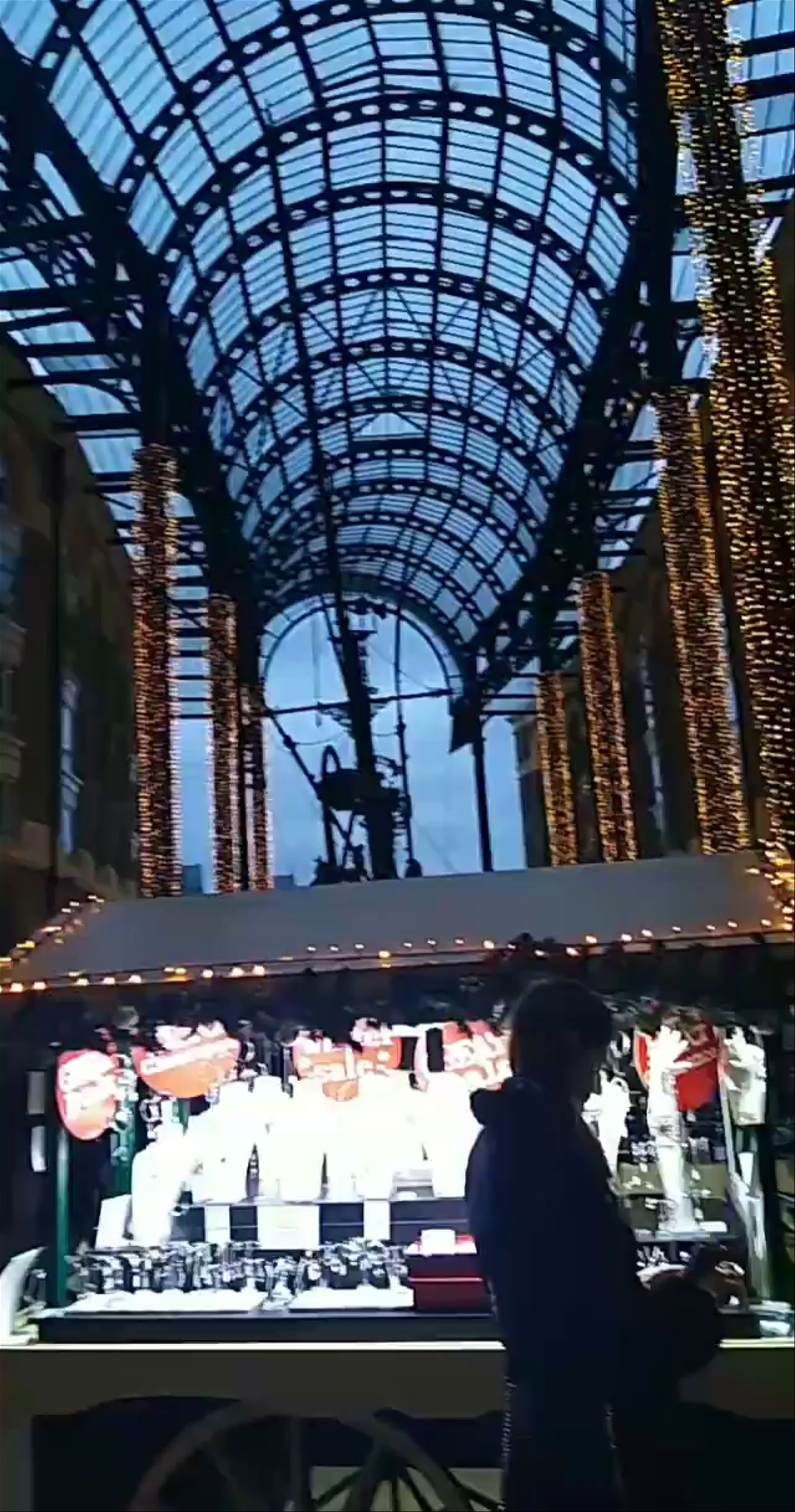 Festive Lights and Market Magic at Hay’s Galleria, London