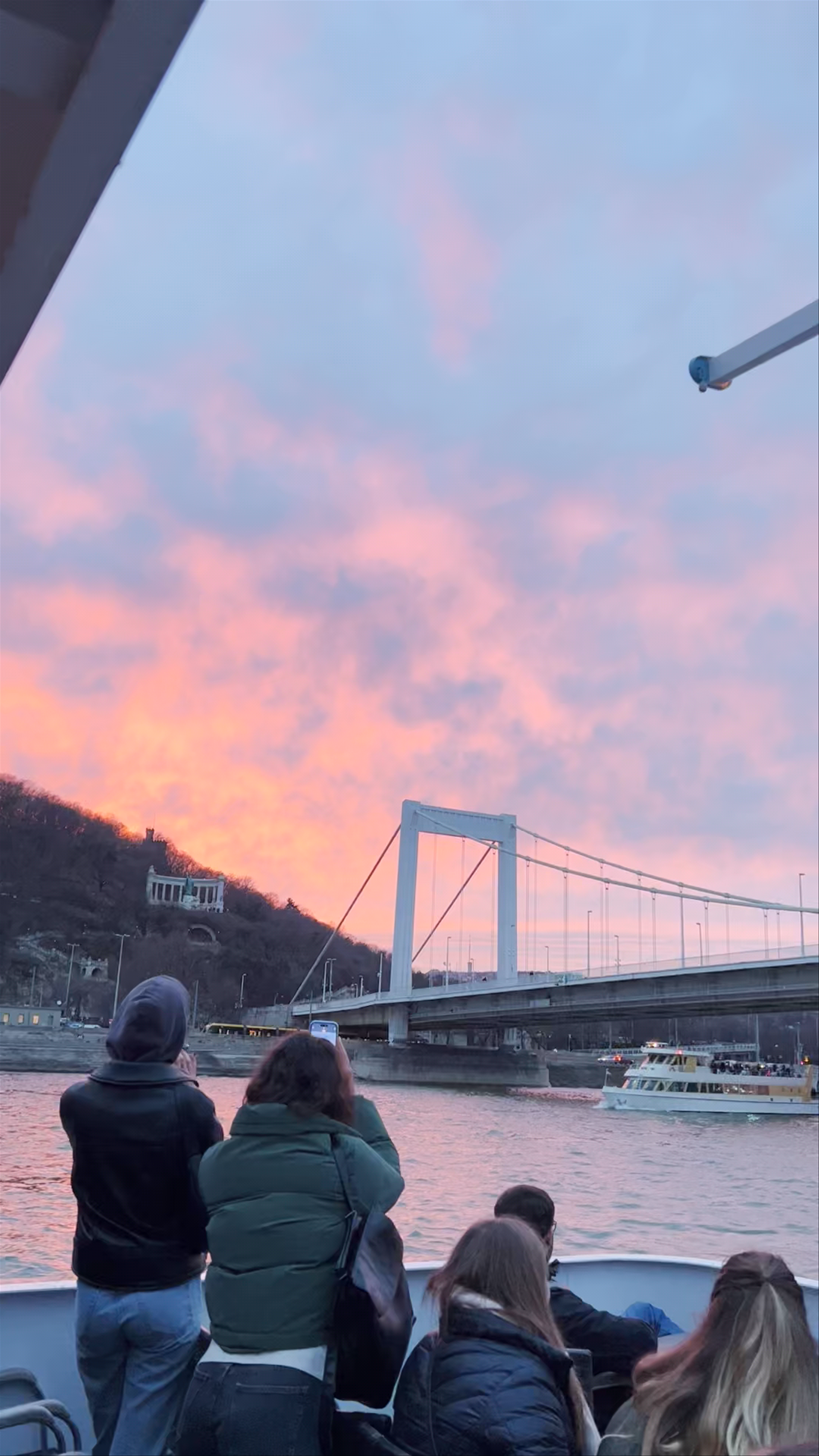Budapest Danube Sunset Cruise with Elizabeth Bridge View