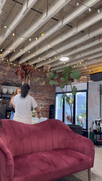 Asteria Florals - Inside of the establishment - Florists Near Me - Sacramento, California