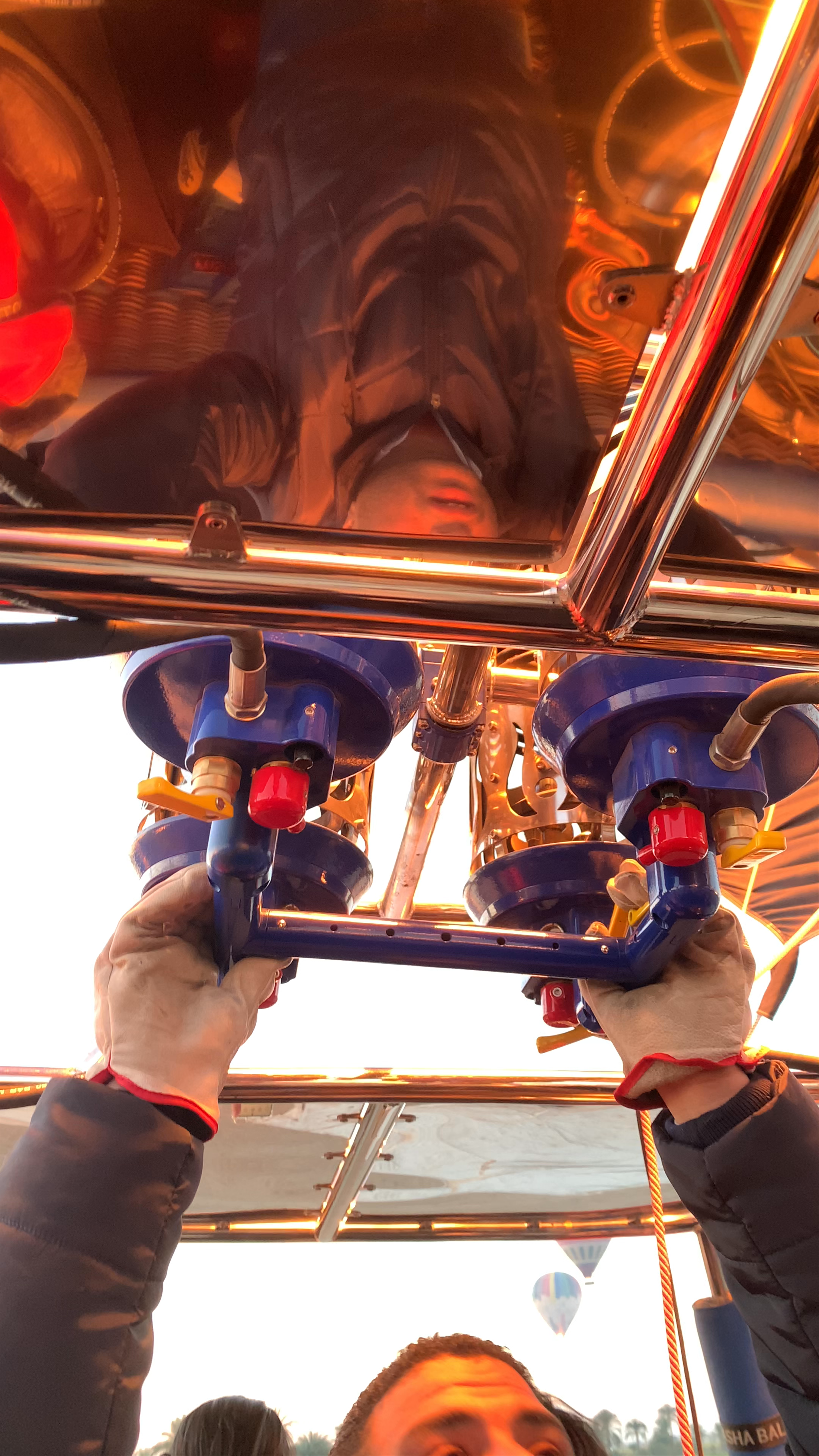 Luxor hot air balloon، ممنون، Al Qarnah