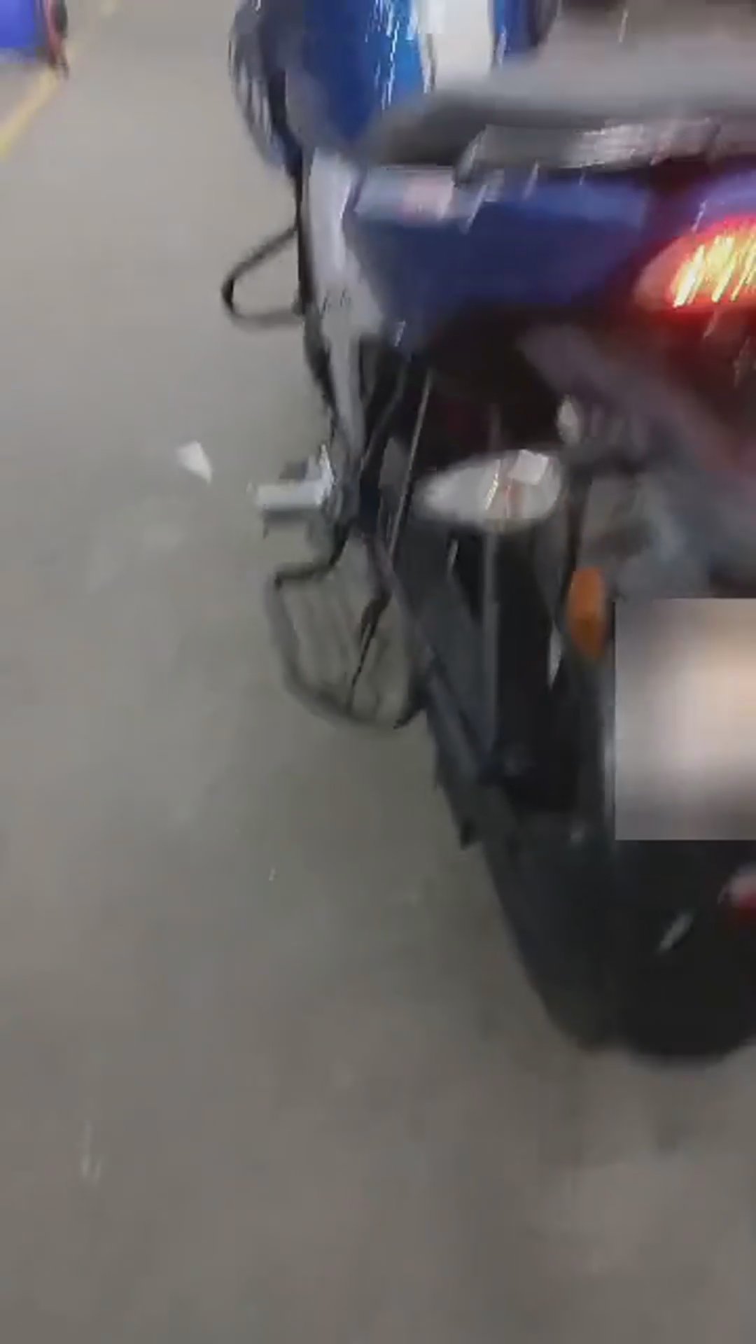 Walk-around video thumbnail