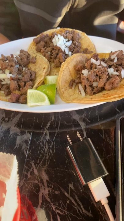 Buenos Dias Burritos - Mexican Near Me - Itasca, Illinois