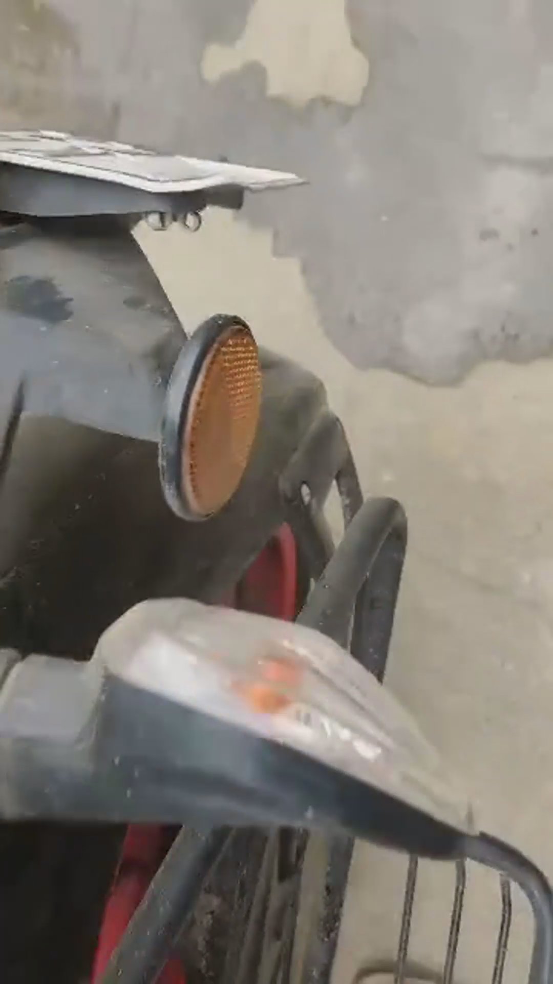 Walk-around video thumbnail