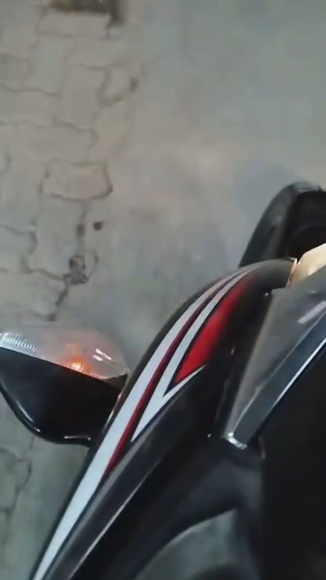 Walk-around video thumbnail