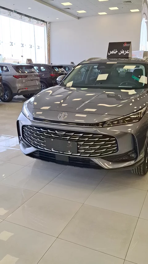 ام جي HS LUX 2025