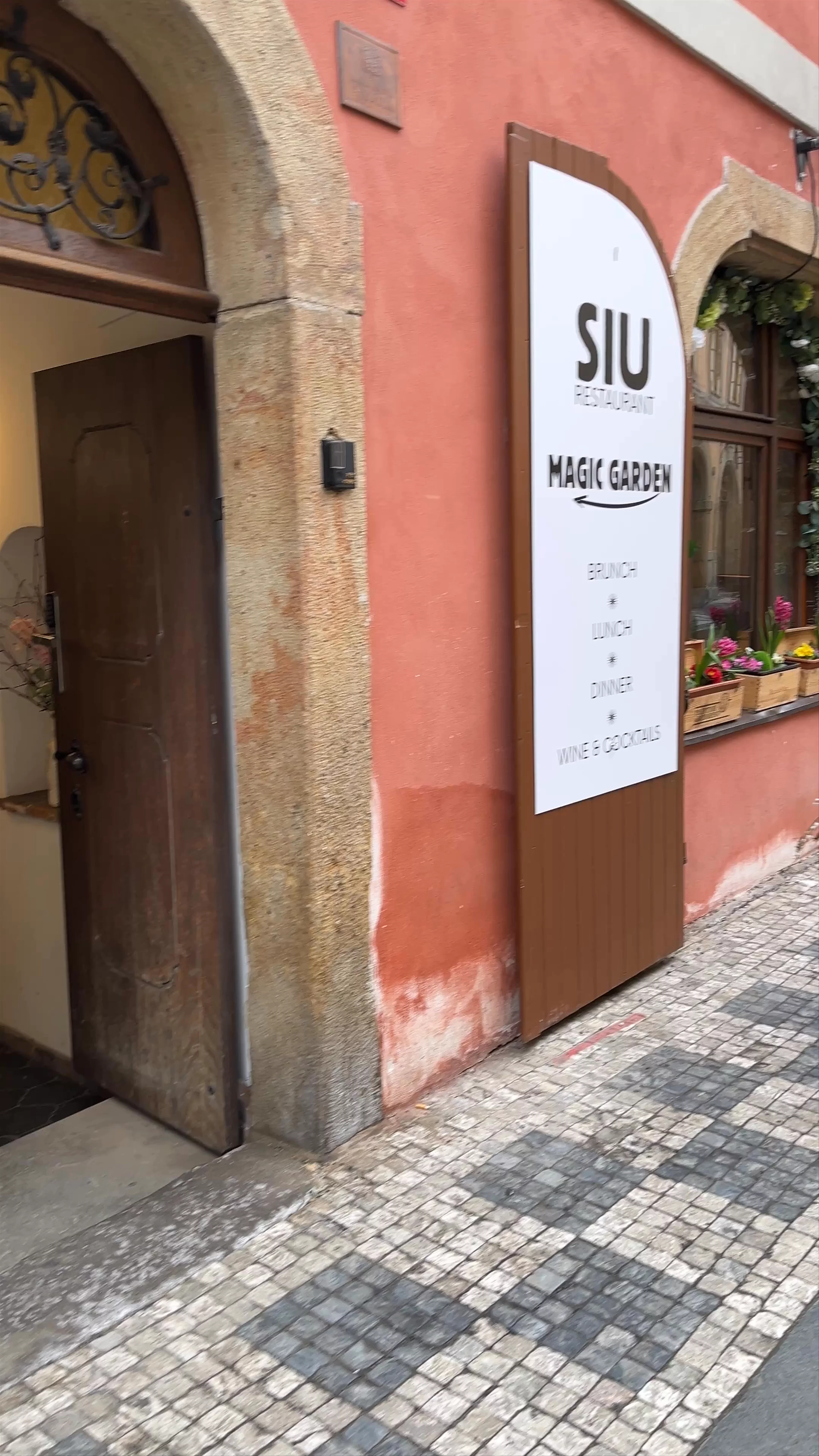 SIU Restaurant, Míšeňská 70/4
