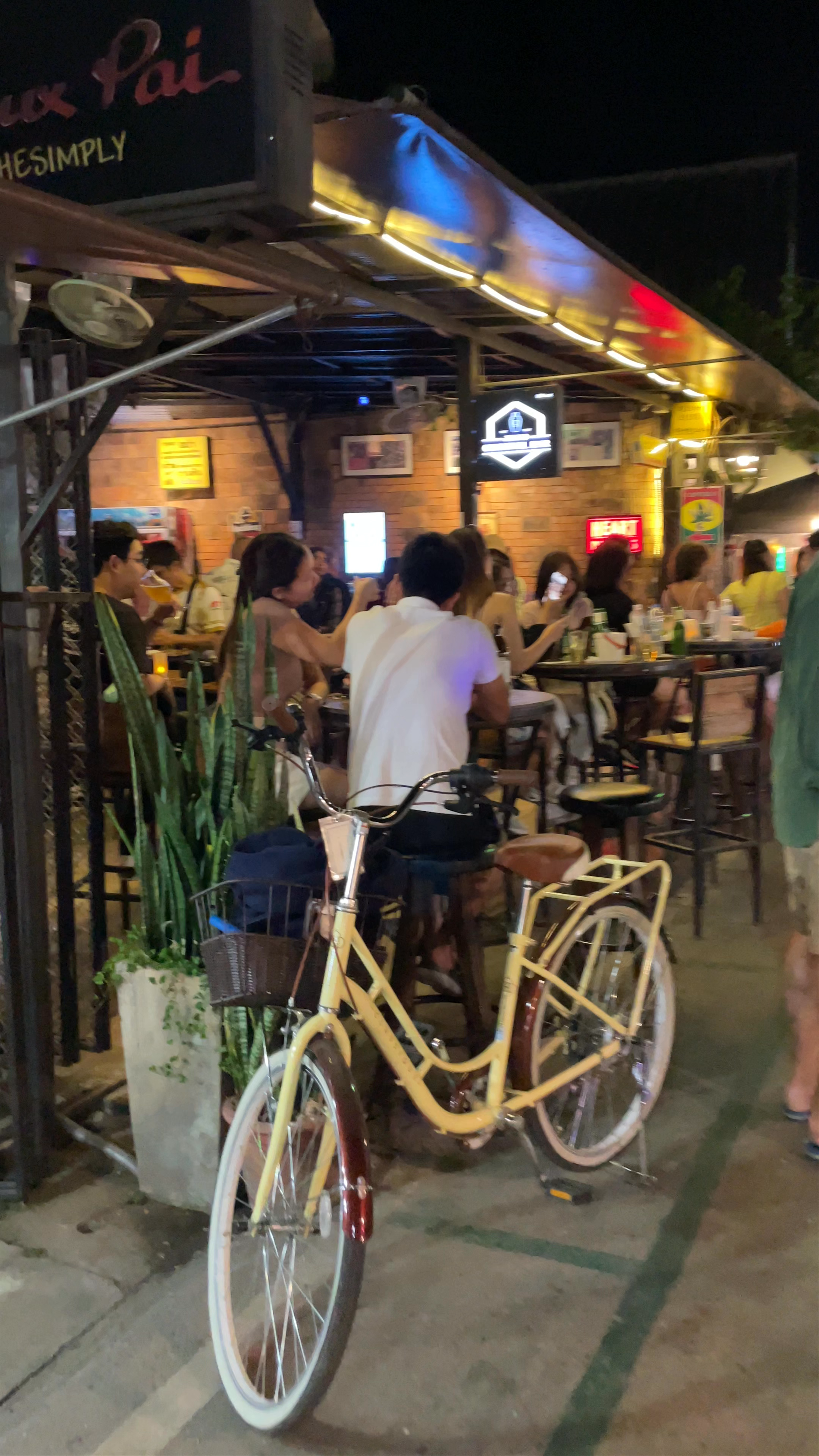 Jikko Bar Tap Beer & Cocktails at Pai, Thailand - Nighttime Social Vibes