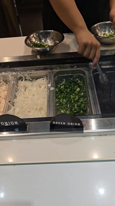Poke & Box - Poke Near Me - Honolulu, Hawaii
