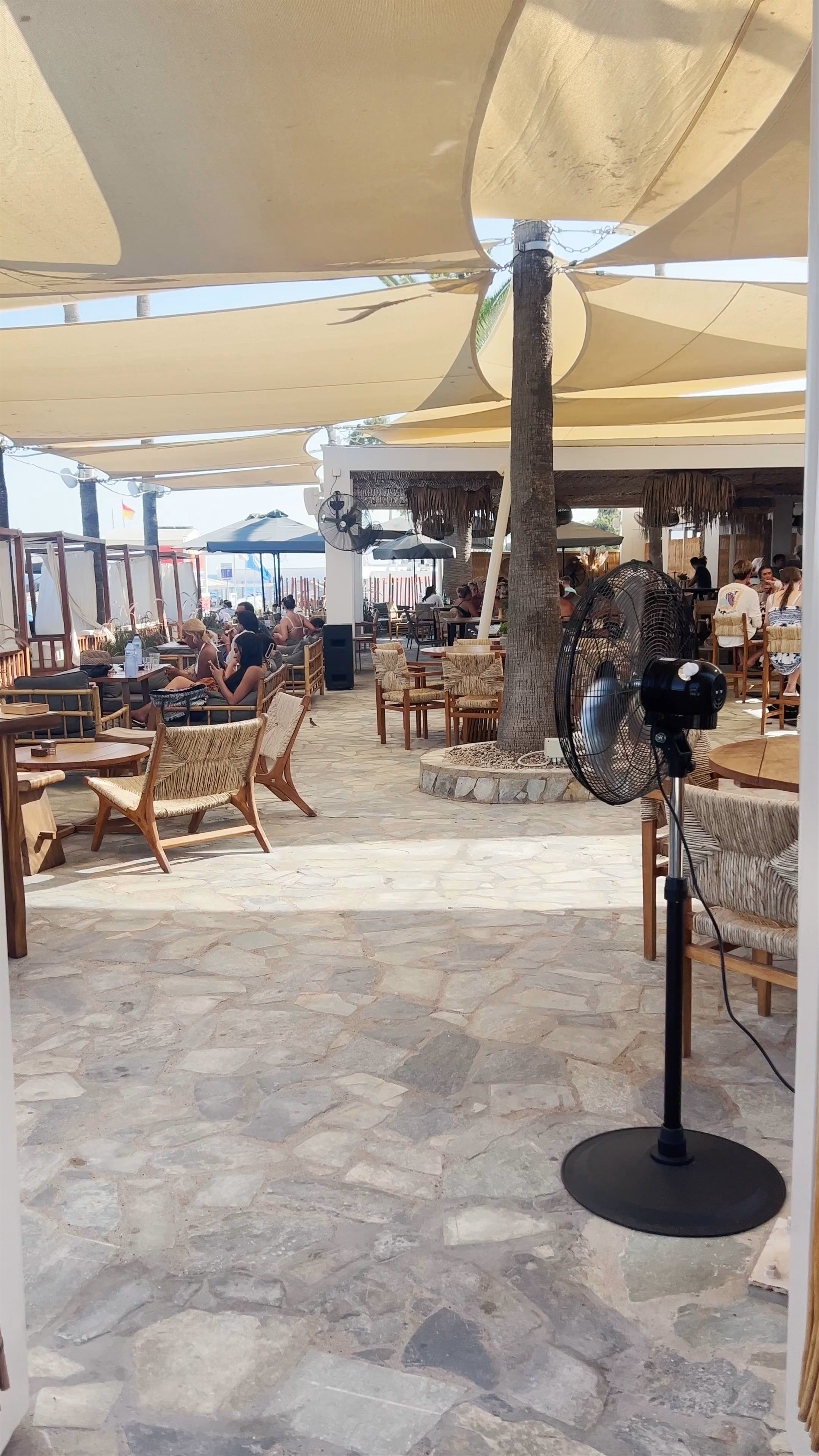 Isola Beach Bar: Chill Beachside Vibes in Ayia Napa, Cyprus