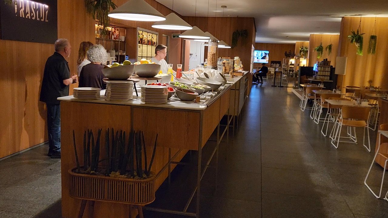 Melia  Bay - Breakfast buffet. - Hotels Near Me - Palma, PM