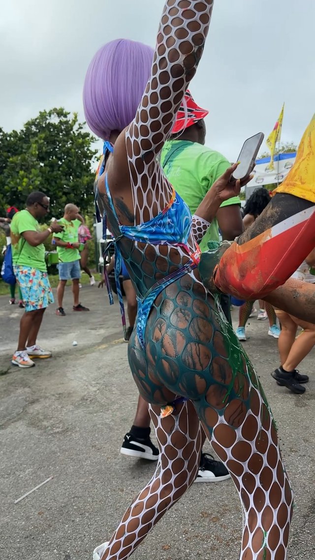 PURPLE HAIR WHINE PART 1