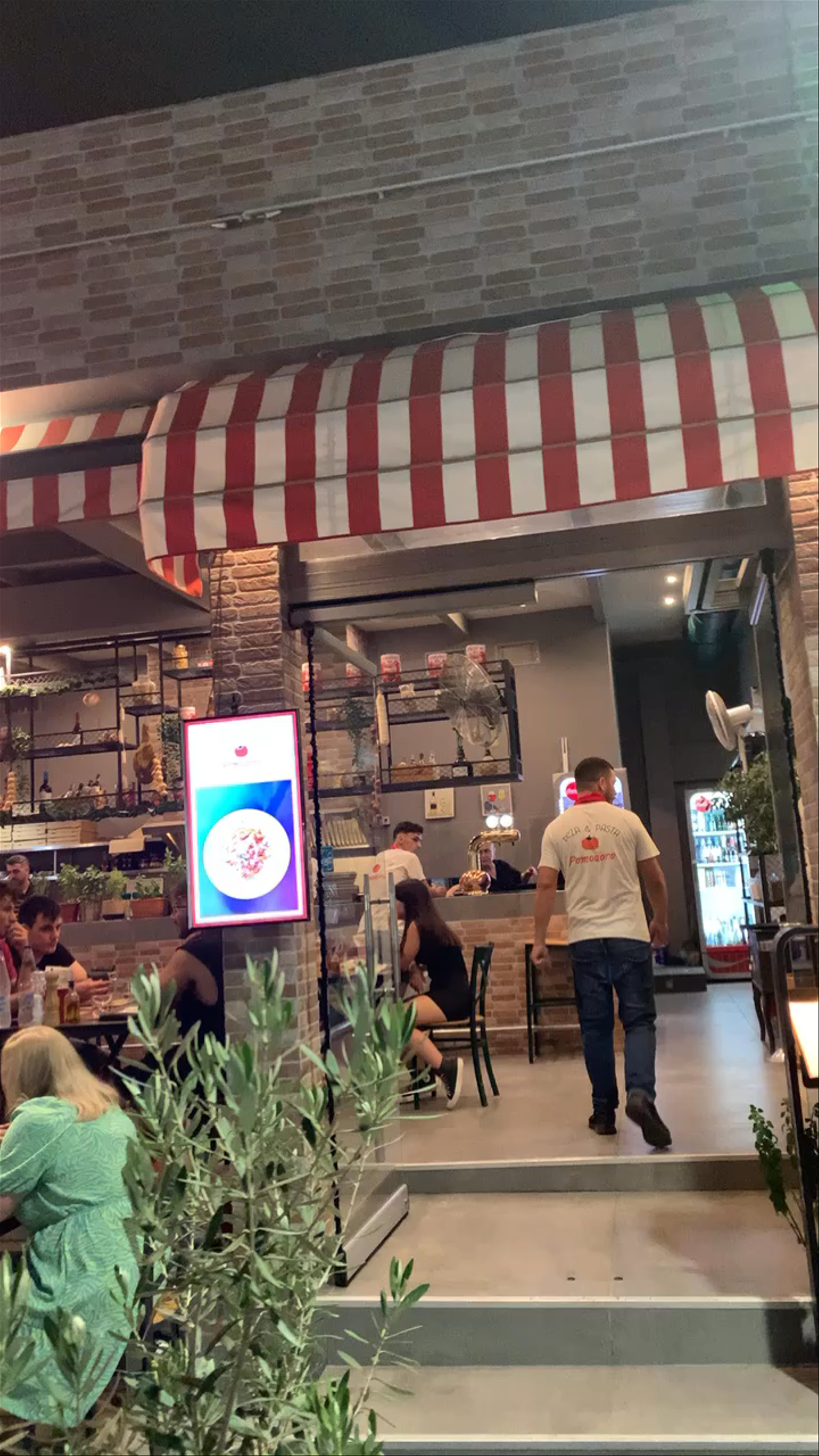 Pomodoro Pizza and Pasta