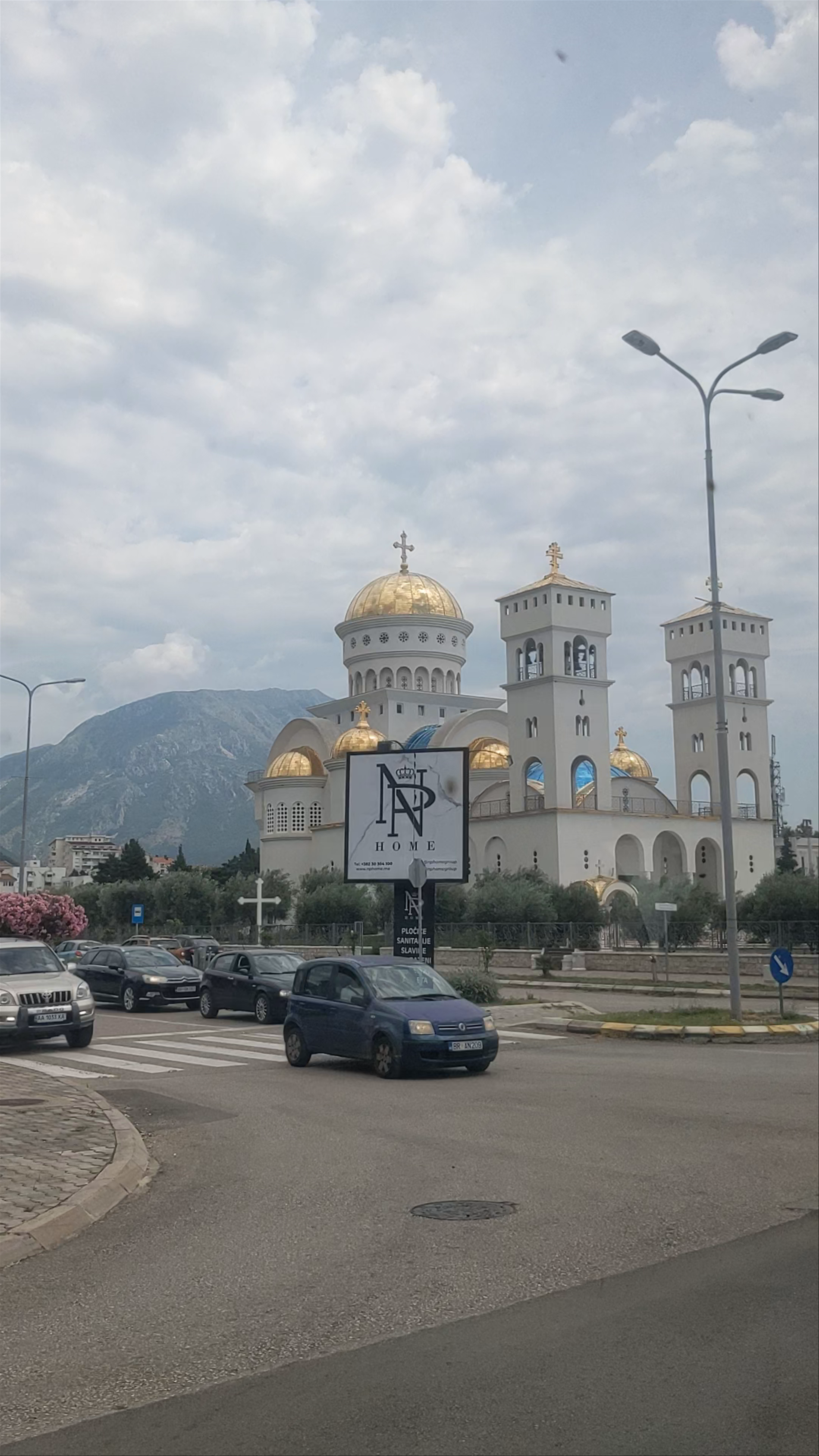 Саборни Храм Светог Јована Владимира - Бар