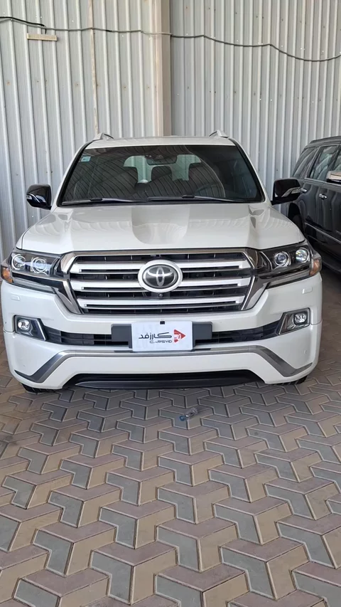 تويوتا لاندكروزر VXS 2017