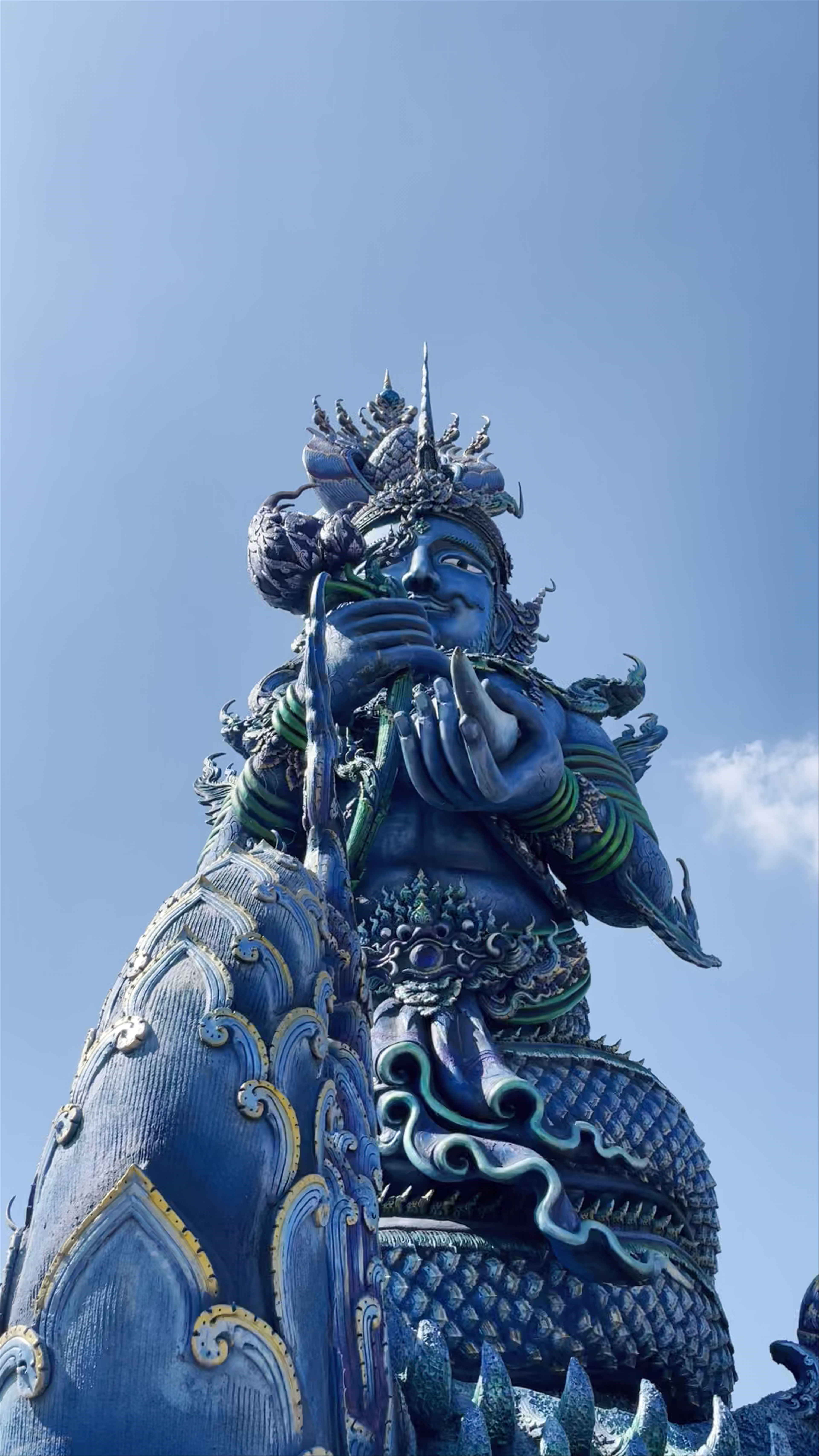 Wat Rong Suea Ten (Blue Temple): A Stunning Spiritual Journey in Chiang Rai