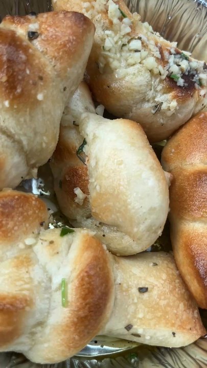 Croydon Pizza - The best pizza and garlic knots I have ever had! A must try with there marinara sauce - Pizza Near Me - Croydon, Pennsylvania