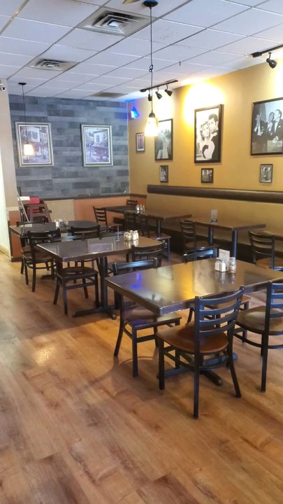 Brother Bruno's Pizza - Indoor dining area. - Pizza Near Me - Lords Valley, Pennsylvania