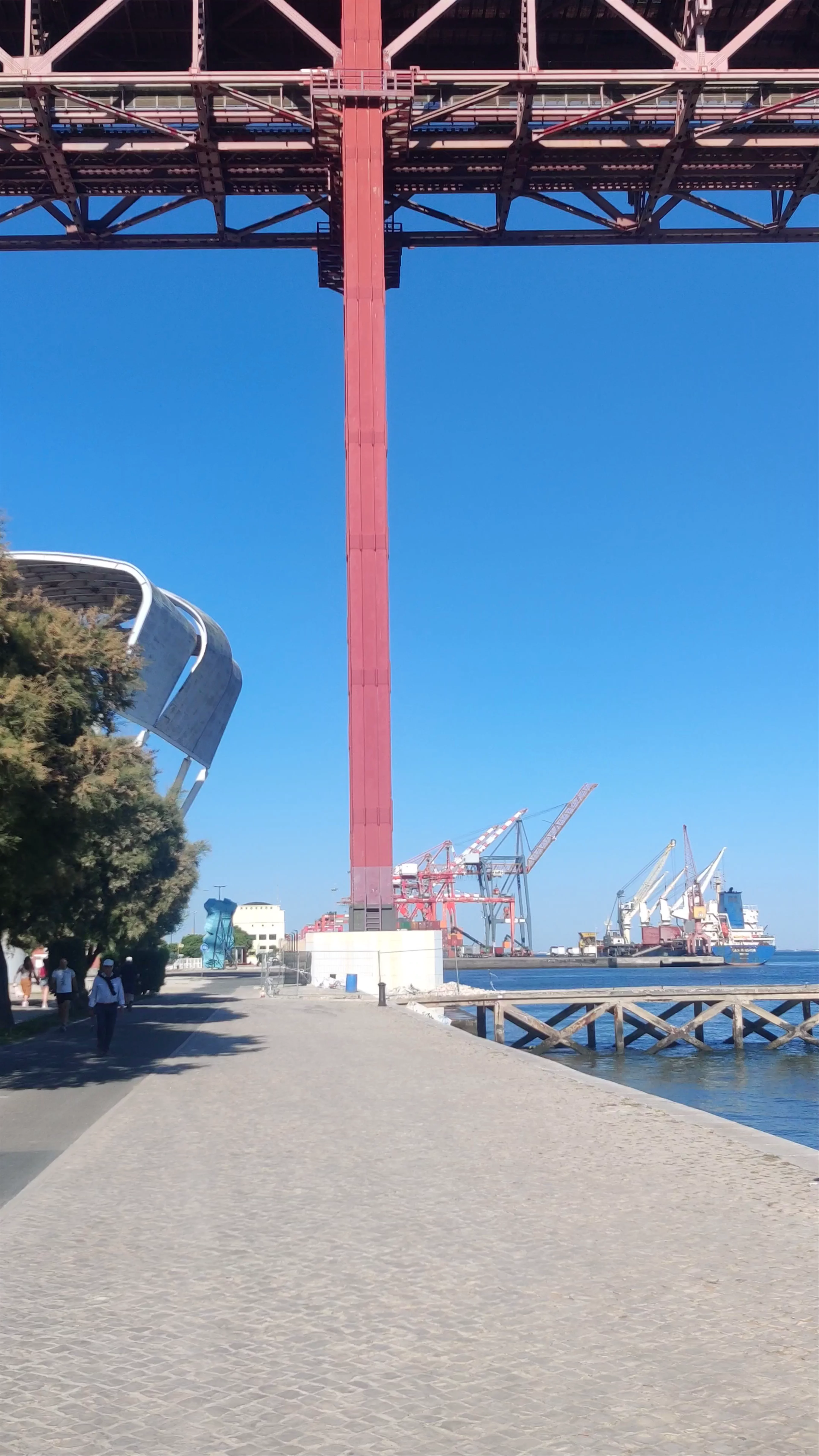Ponte 25 de Abril