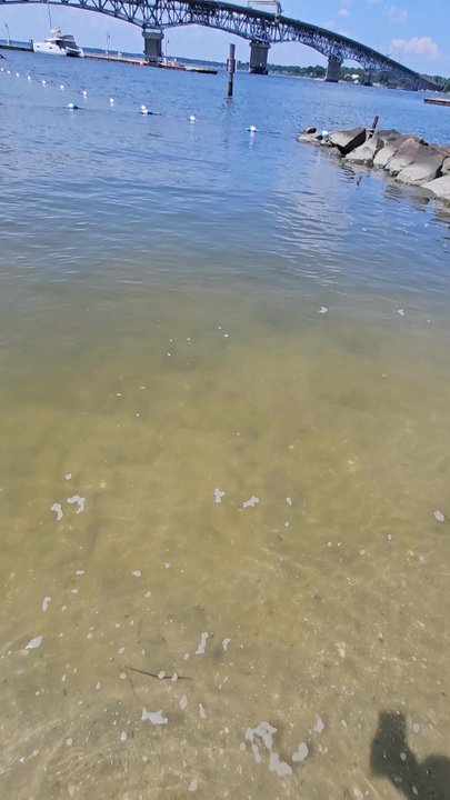 Yorktown Beach - Beaches Near Me - Yorktown, Virginia