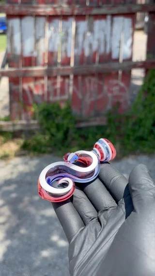 Preview pic of Niko Cray chillum