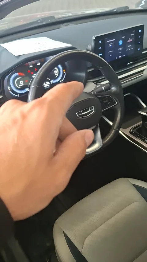 جيلي امجراند GF 2023