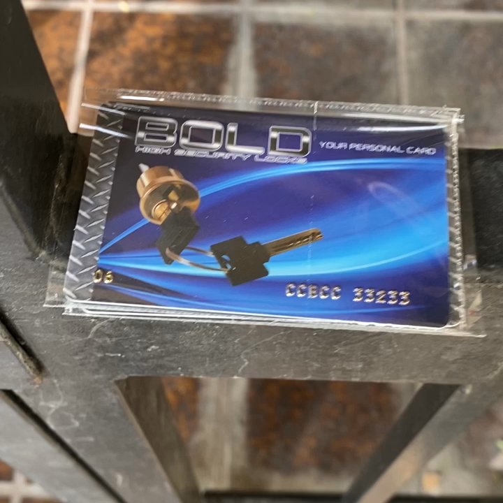 Sof Lock & Key - Double side lock High security .  Including 10 MulTlock keys - Keys & Locksmiths Near Me