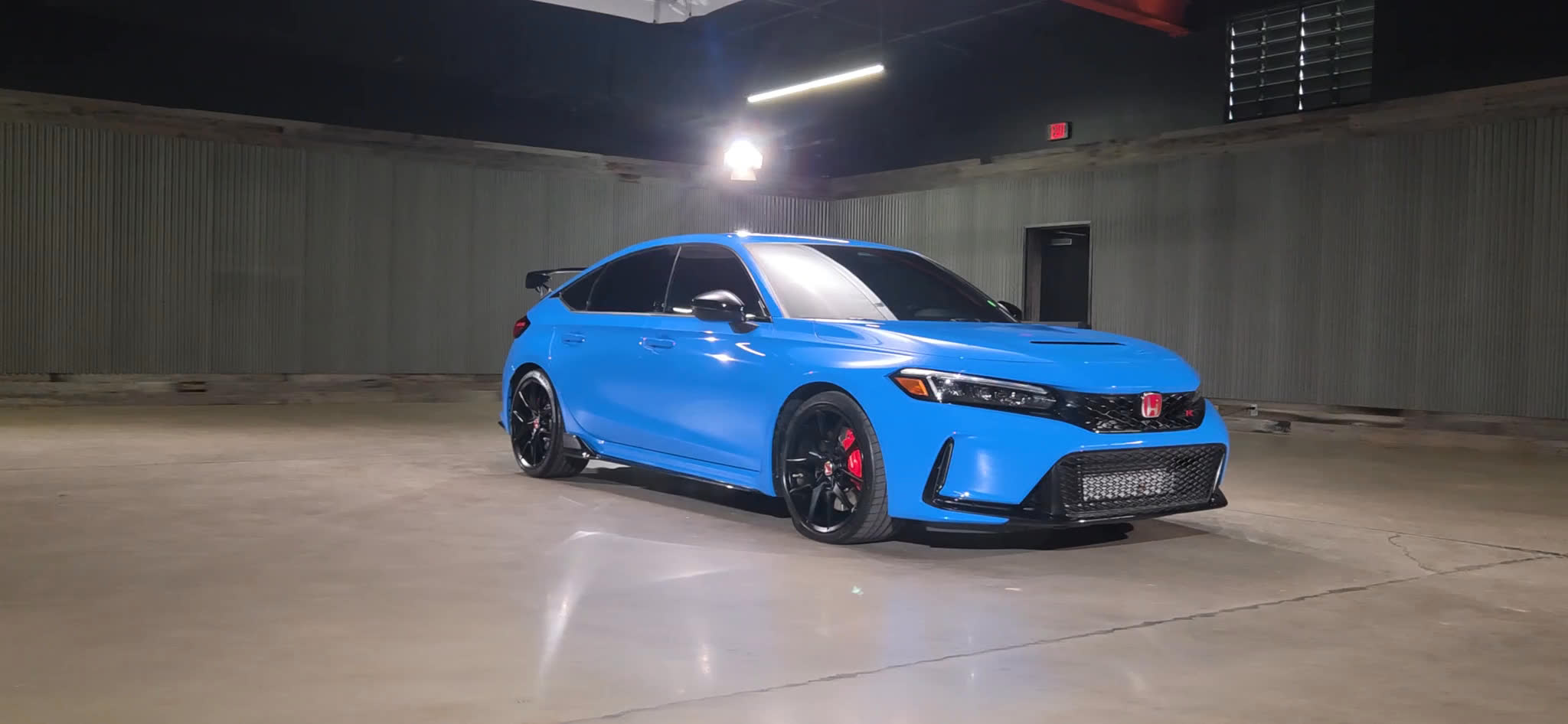 Lifted Trucks - #T32731B - 2025 Honda Civic Type R