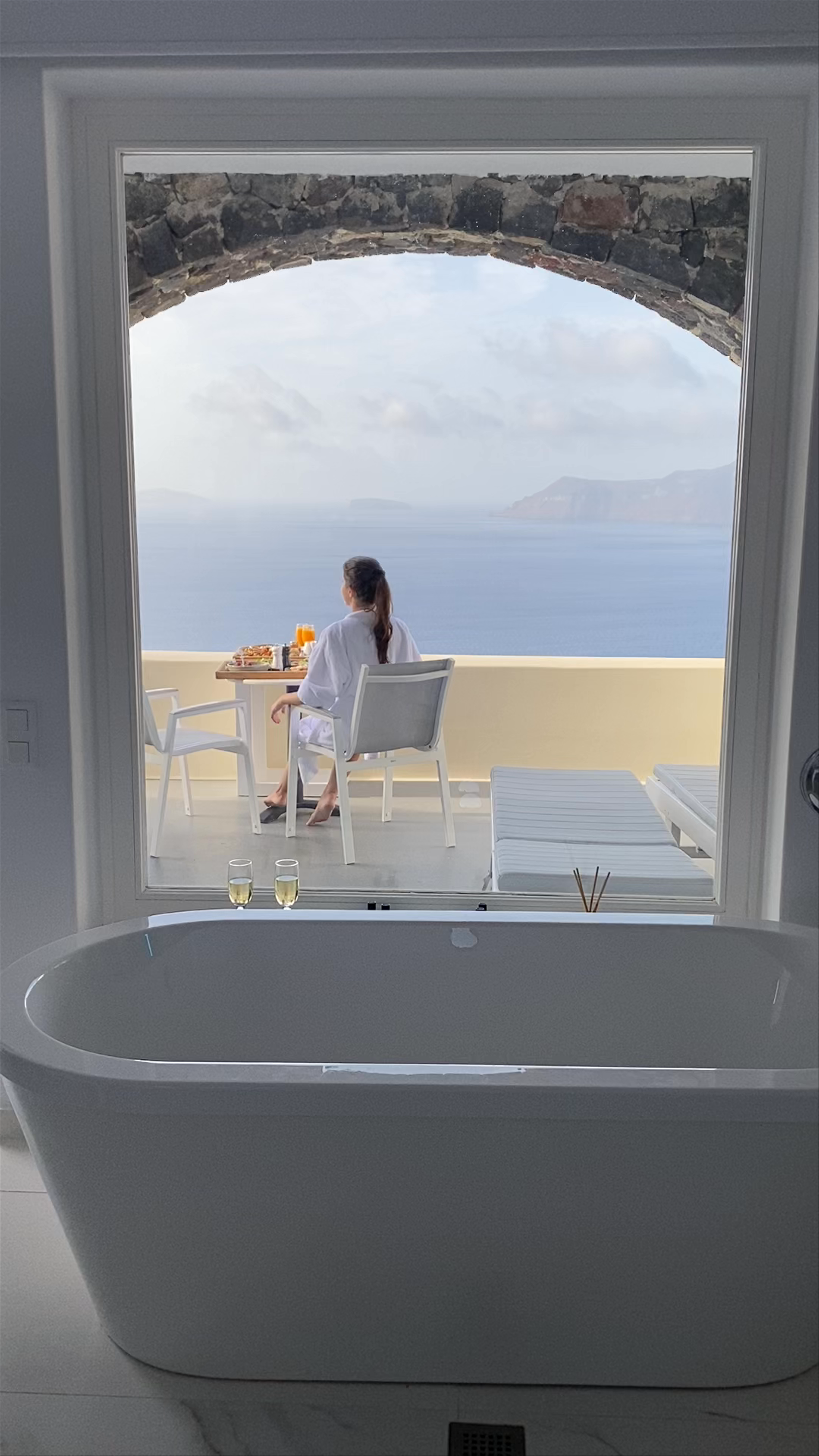 Canaves Oia Suites