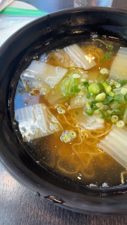 Sandy's Cafe - Cantonese Near Me - Honolulu, Hawaii
