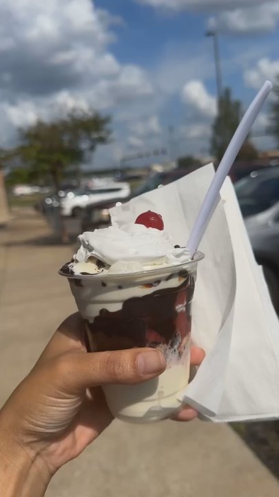 Bop's Frozen Custard - sundae - Ice Cream & Frozen Yogurt Near Me - Flowood, Mississippi