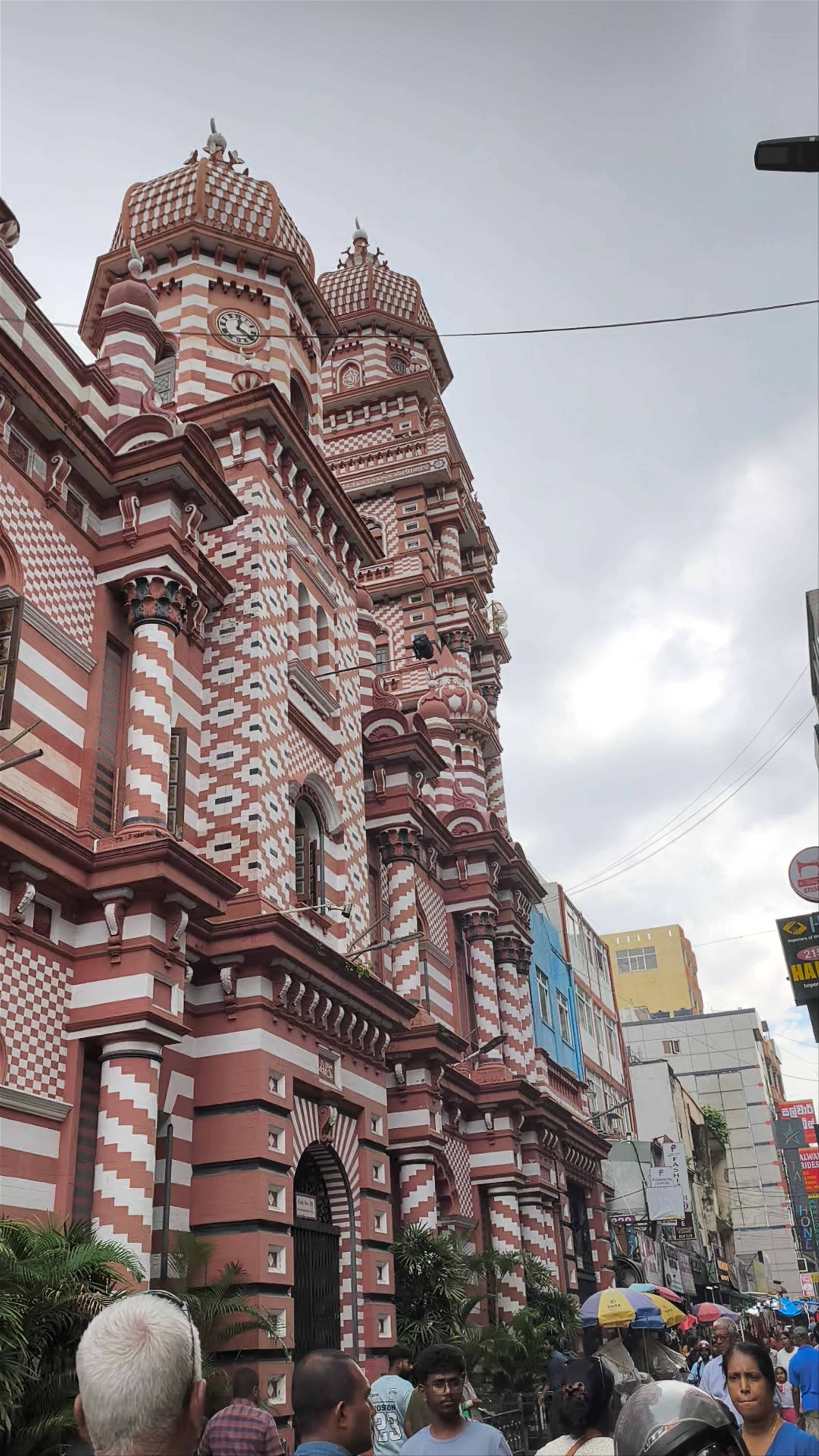 Jami Ul-Alfar Mosque